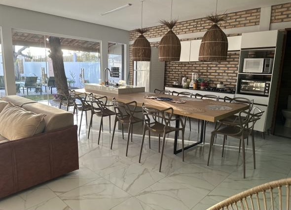 1099ed23-3635-4b70-ae0c-32cecff3dc02